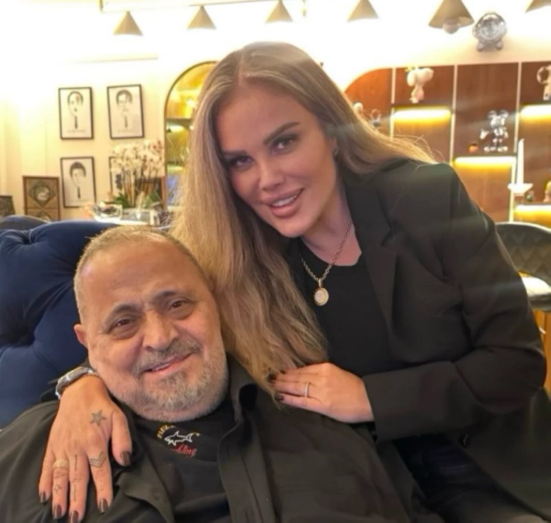 نيكول سابا في أحدث ظهور مع جورج وسوف: «باموت فيك يا سلطان وملك الطرب»