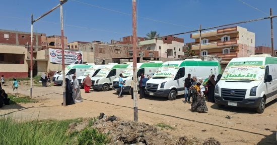 انطلاق قوافل طبية مجانية بالقرى الأكثر احتياجا بالبحيرة.. اعرف التفاصيل