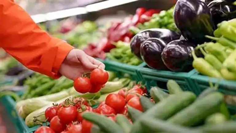 خبير: الاقتصادات النامية الأكثر عرضة لتداعيات الأزمة بسبب هشاشة أوضاعها المالية