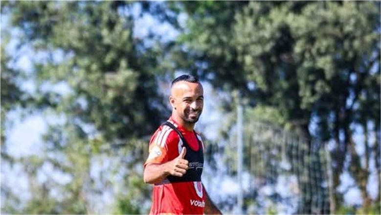 دفعة قوية للأهلي قبل القمة.. تطورات جديدة في موقف أفشة من مواجهة الزمالك