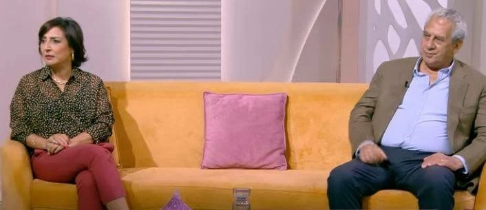 راجح داوود يكشف كواليس قصة حبه لزوجته سناء وبداياته مع الموسيقى (فيديو)