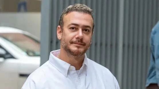 يبكي من الصباح للمساء.. تطورات صادمة في حالة سعد لمجرد النفسية والصحية داخل السجن