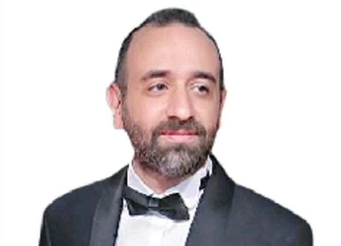 عمرو سلامة يعلق على مشاهد القصف في مطار الرياض: صادمة ومؤلمة