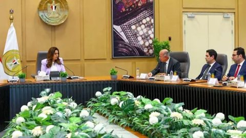 وزيرة البيئة تبحث استعدادات مصر للمشاركة في مؤتمر المناخ COP31 بتركيا