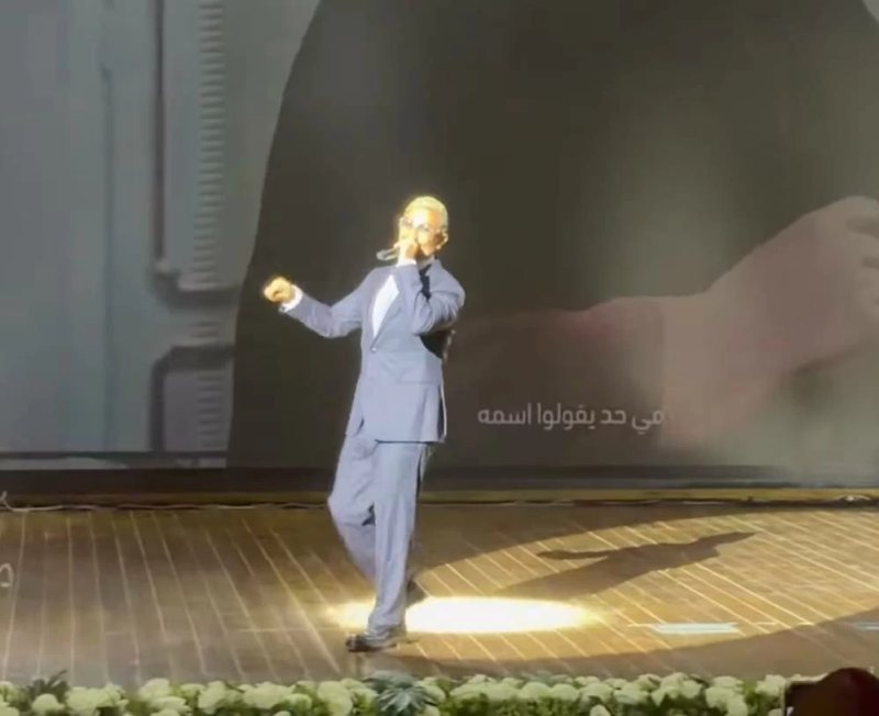 أحمد سعد يفاجئ جمهور مهرجان نقابة المهن التمثيلية بأغنية «أبطال قلوبنا» ويحصل على العضوية الشرفية