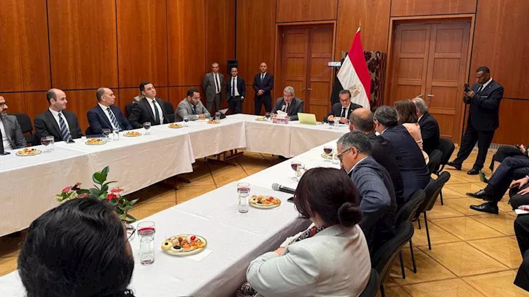 وزير الصحة يلتقي نخبة من الكوادر الطبية المصرية بألمانيا على هامش قمة الصحة العالمية