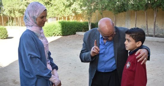 وكيل وزارة التعليم بسوهاج يتابع انتظام الدراسة وامتحانات أكتوبر بمدارس أخميم