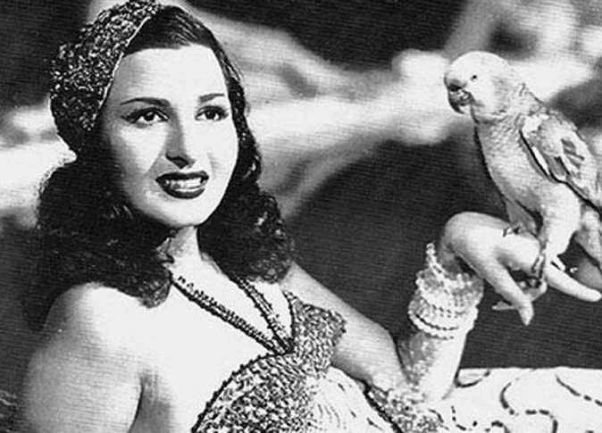 «من شارع محمد على لأحسن راقصة في العالم».. أسرار حياة نعيمة عاكف في ذكرى ميلادها