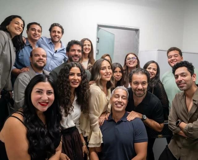 «من أجمل الليالي بحبكم جدًا».. هشام ماجد يحتفي بأصدقائه بعد حضورهم عرض مسرحية «خيال مريض»
