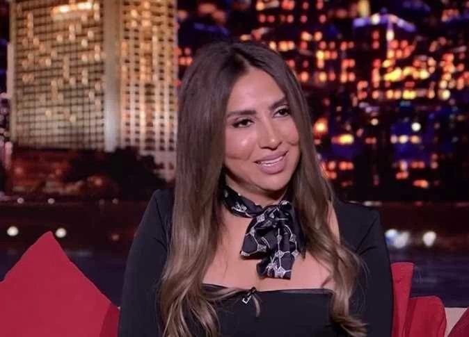 تحذير من مها سليم بشأن طلب مبالغ مالية بزعم توفير فرص عمل فنية