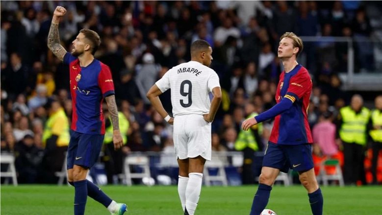 "ماركا" تكشف حكم مباراة برشلونة وريال مدريد في كلاسيكو الدوري الإسباني