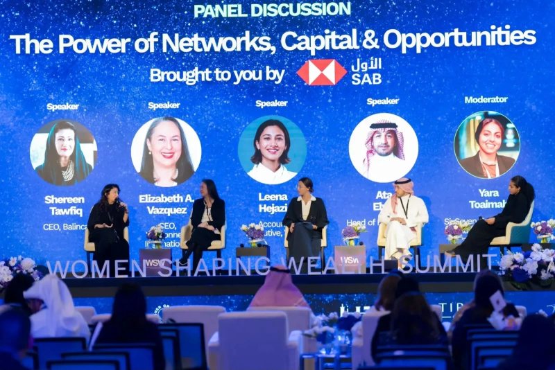 البنك السعودي الأول يوقع مذكرة تفاهم مع PLAYBOOK لتعزيز ريادة الأعمال للمرأة والابتكار المالي