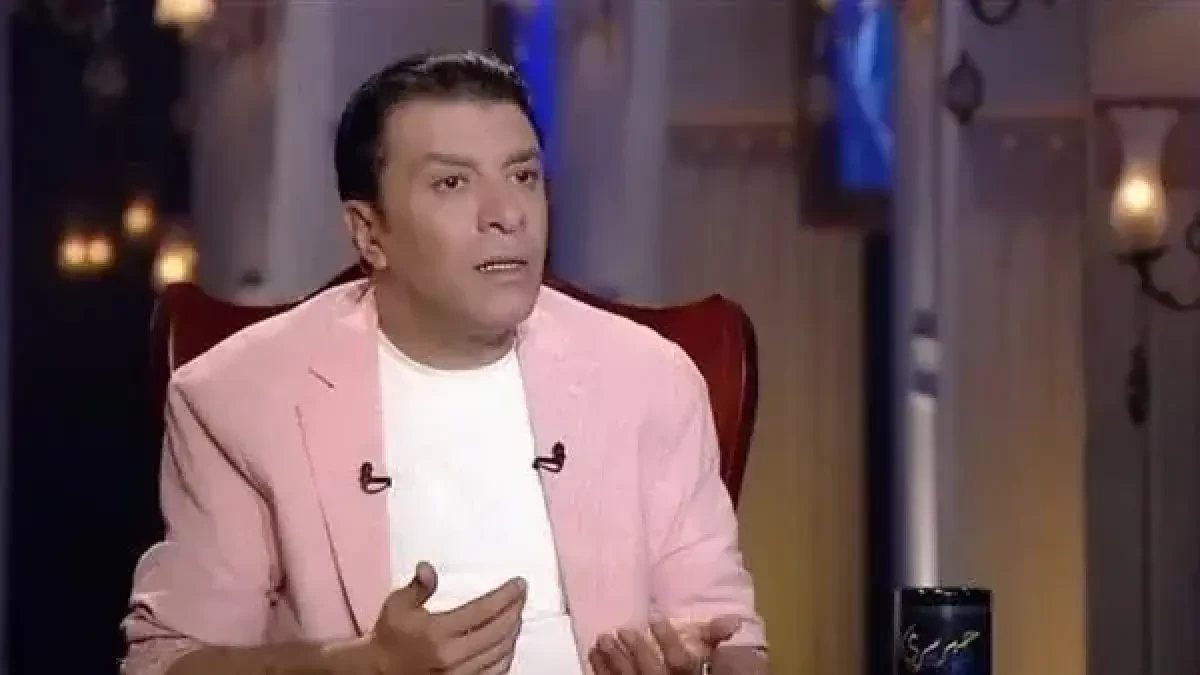 مصطفى كامل يستدعي عمر كمال للتحقيق بسبب أغنية.. ما القصة؟