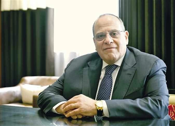 أبرزهم ليلى علوي وطارق لطفي.. نجوم الفن ينعون والدة صادق الصباح