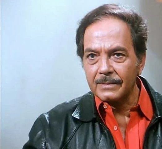 بسبب خطوط ومحافظ وهمية.. حفيد كمال الشناوي يقاضي شركة محمول ويطالب بـ 10 ملايين جنيه تعويضًا (تفاصيل)