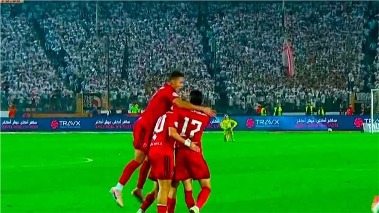 بقرار يفتتح أول أهدافه مع الأهلي ويسجل ثاني أهداف القمة