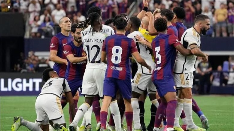 غرامة مالية على برشلونة بسبب أحداث الكلاسيكو أمام ريال مدريد
