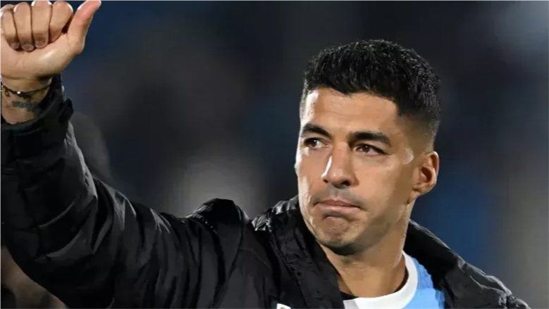 سواريز يتوقع سيناريو مثيرًا للكلاسيكو بين برشلونة وريال مدريد