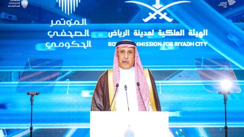 وزير الإعلام: الحياة طبيعية في المملكة ورفع الجاهزية لا يعني القلق