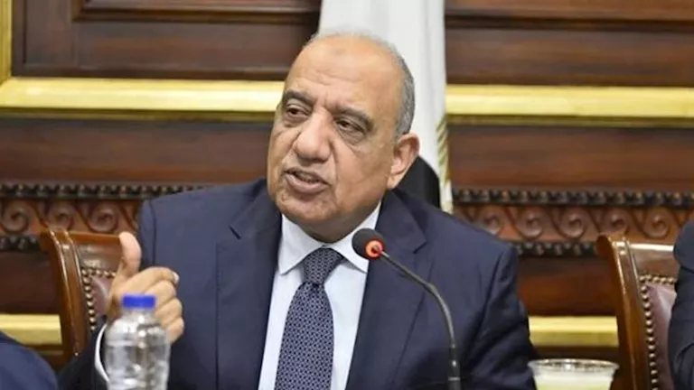 مهلة شهرين لاستبدال العدادات التالفة.. وزير الكهرباء لـ"مصراوي": تحويل 1.35 مليون عداد كودي لقانوني خلال أيام