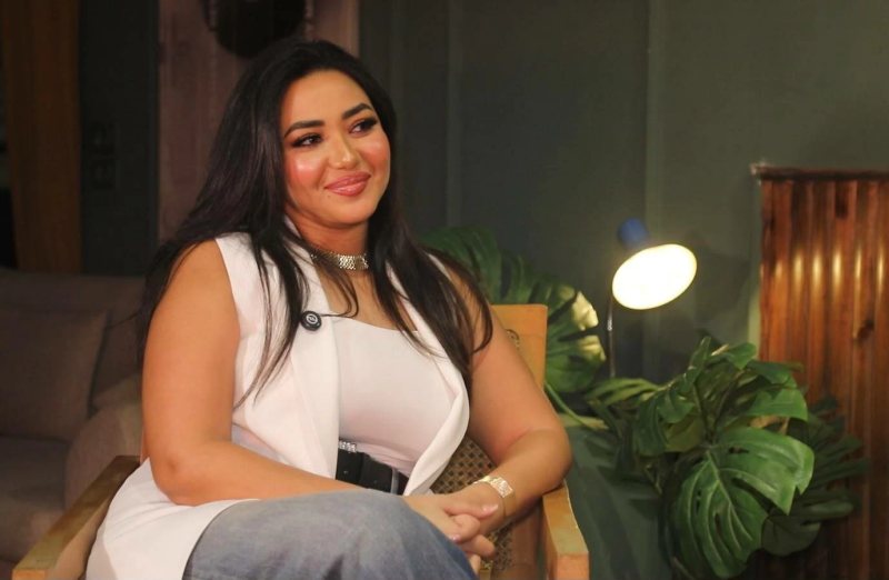 «أنا مطربة الشعب».. رحمة محسن تحسم موقفها من التخلى عن الغناء الشعبى (فيديو)