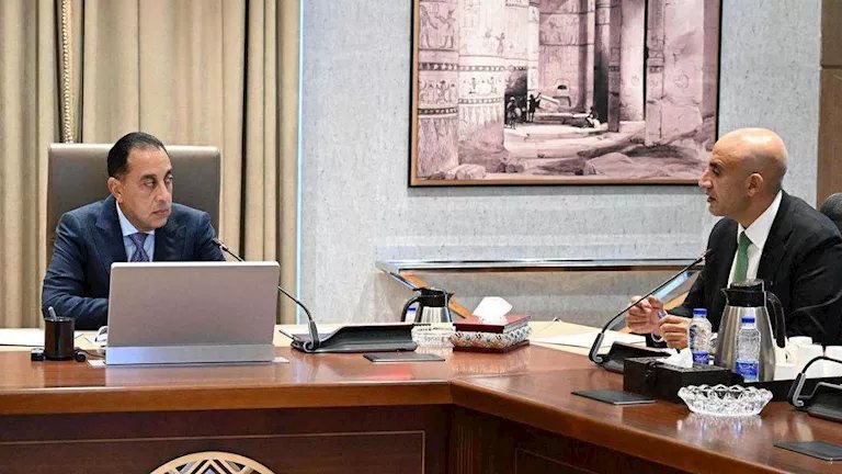 رئيس الوزراء يكلف بتحويل 200 إلى 250 مدرسة للتكنولوجيا التطبيقية