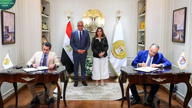 منال عوض تشهد بروتوكول مع "التخطيط القومي" لتأهيل كوادر الإدارة المحلية