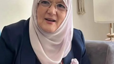 شمس البارودي توجه رسالة بشأن التعليقات المسيئة عبر مواقع التواصل الاجتماعي