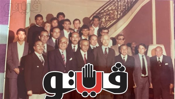 بحضور شيخ المعلقين، صوة نادرة من تكريم فؤاد محيي الدين لفريق المقاولون