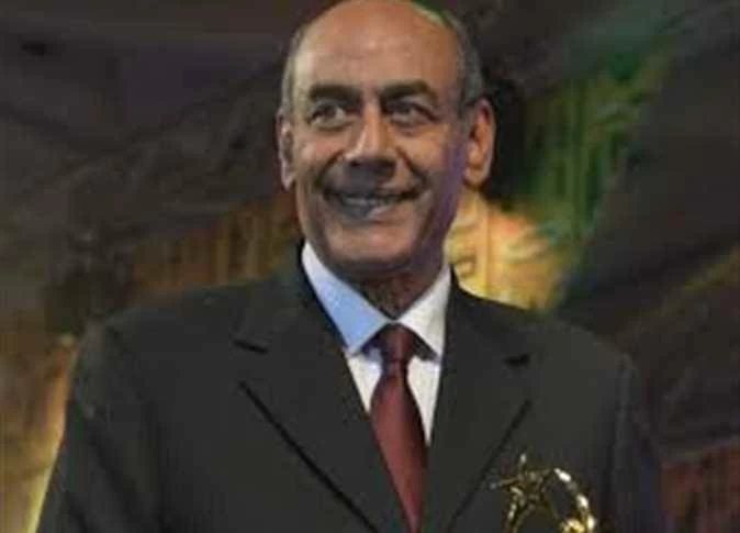 بعد إعلان تكريمه بمهرجان شرم الشيخ.. أحمد بدير يمازح الحضور: «متستنوش مني دعم»