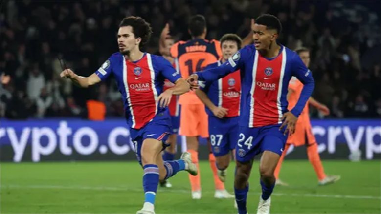 باريس سان جيرمان يتحدى أولمبيك ليون في قمة الدوري الفرنسي